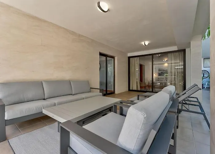 Tajinaste Costa Adeje (Tenerife)