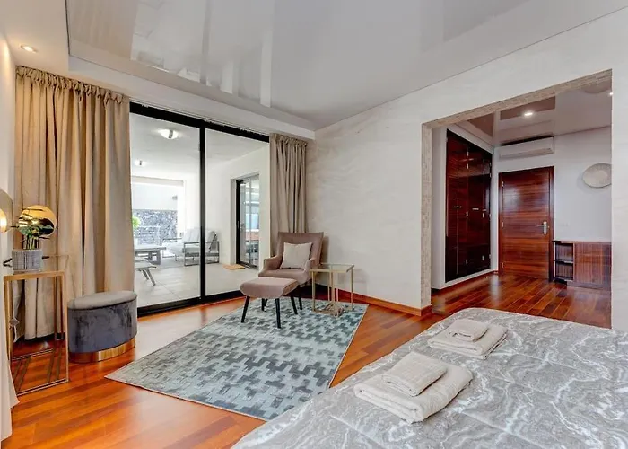 Tajinaste Vila Costa Adeje (Tenerife)