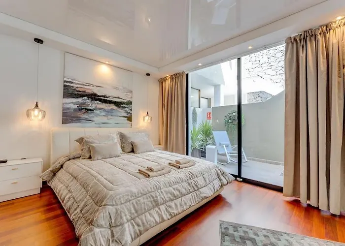 Tajinaste Vila Costa Adeje (Tenerife)